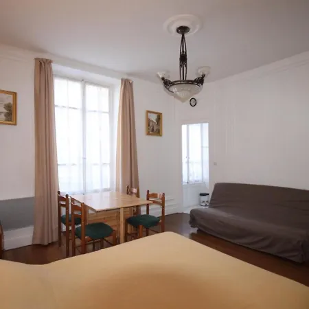 T1 Au Mont-dore Face Aux Thermes, Equipe, 4 Pers. - Fr-1-608-60 Lägenhet *